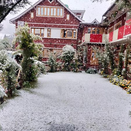 Walisons Hotel Srinagar  Exterior photo
