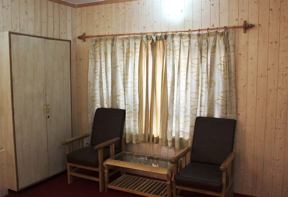 Walisons Hotel Srinagar  Exterior photo