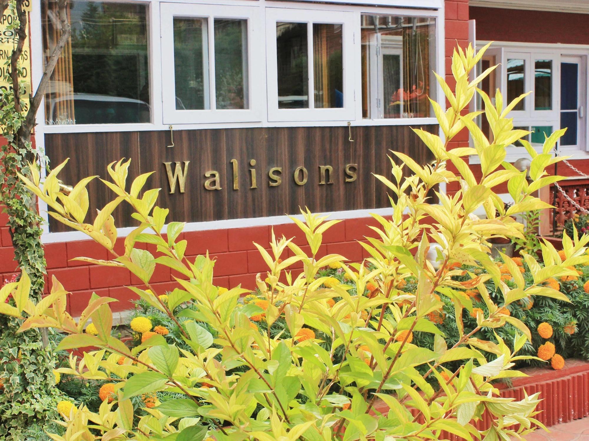 Walisons Hotel Srinagar  Exterior photo